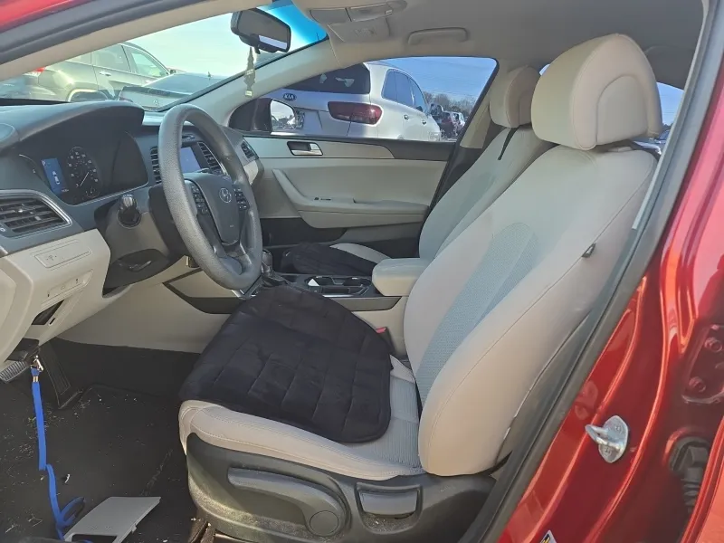 2016 Hyundai Sonata SE - Photo 7