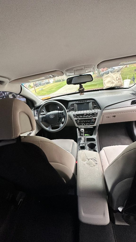 2016 Hyundai Sonata SE - Photo 10